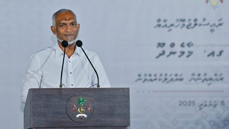 3 ދުވަހުގެ ދަތުރުފުޅެއްގައި ރައީސް ލ އަތޮޅަށް ފުރާ ވަޑައިގެންފި