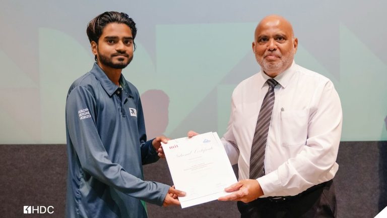 އެޗްޑީސީ ގެ ‘އެޕްރެންޓިސްޝިޕް ޕްރޮގްރާމް’ ނިމުމުގެ ރަސްމިއްޔާތު ބާއްވައިފި