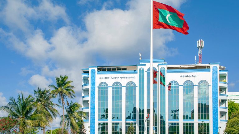 ވިހޭ ދަރިފުޅާއި މަންމަ ނިޔާވި މައްސަލަ ތަޙުޤީޤު ކުރަން އަންގައިފި ފުލުހުންގެ ހެޑްކްއާޓަސް/ އެކްސް