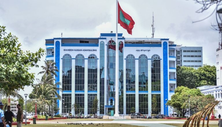 ކުޑަކުއްޖަކަށް ޖިންސީ ގޯނާކުރި މީހެއްގެ މައްޗަށް ކުށް ސާބިތުވެ 54 އަހަރަށް ޖަލަށްލާން ހުކުމްކޮށްފި
