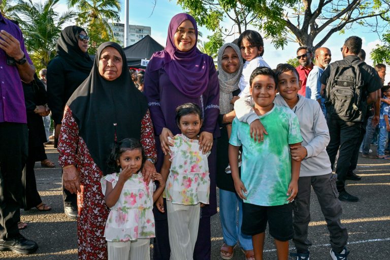 ޢާއިލީ ގުޅުންތައް ދެމެހެއްޓުމަކީ ދިރިއުޅުމުގެ އެންމެ ބޮޑު ކާމިޔާބީ: މެޑަމް ސާޖިދާ