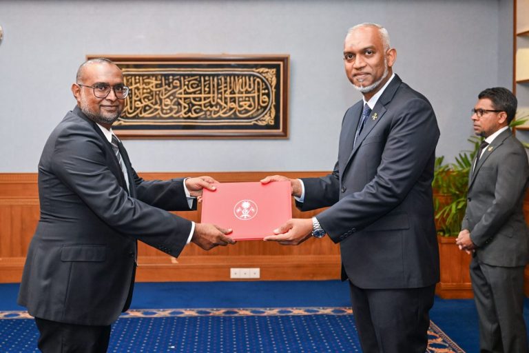 ސީއެސްސީގެ ރައީސް ކަމުގެ މަޤާމަށް މުޖްތާޒްގެ ނަން މަޖިލީހަށް ފޮނުއްވައިފި