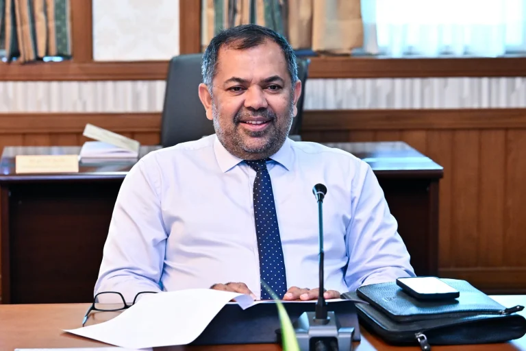 ސަރުކާރުގެ އަމާޒަކީ ދިވެހިންނަށް މާލީ މިނިވަންކަން ހޯދައިދިނުން: މާލީ ވަޒީރު