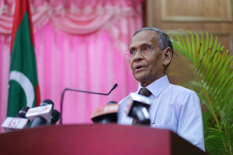 އައިޔޫއެމްގެ ޗާންސެލާގެ މަގާމުން ޑރ. ޒާހިރު ހުސައިން އިސްތިއުފާދެއްވައިފި
