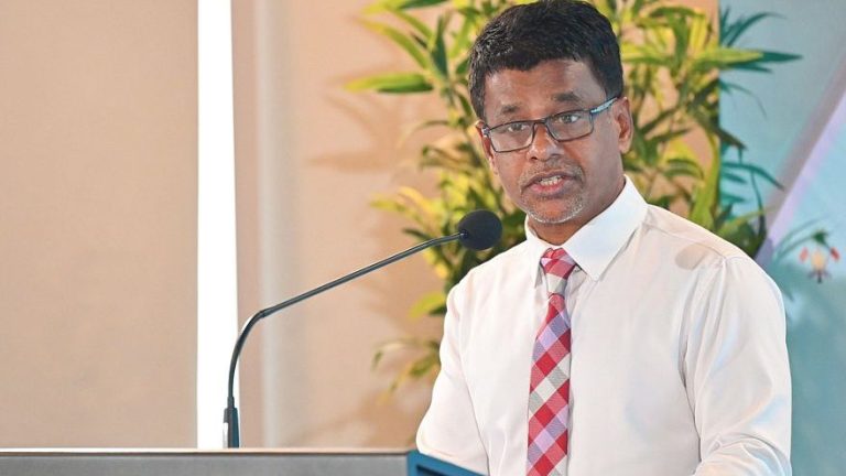 ސިއްހީ ސިޔާސަތުތައް ބިނާކުރަނީ ސައިންޓިފިކް ހޯދުންތަކަށް: މިނިސްޓަރު ނާޒިމް