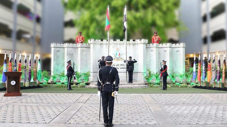 ސިފައިންގެ ދުވަހުގެ ދިދަ ނެގުމުގެ ހައްސަ ރަސްމިއްޔާތު ބާއްވައިފި ސިފައިންގެ ދުވަހުގެ ހާއްސަ ރަސްމިއްޔާތުގެ ތެރެއިން