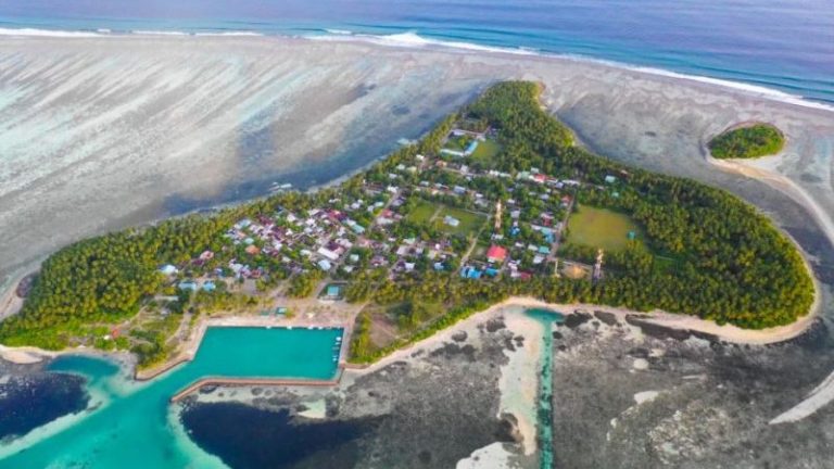 ކިނބިދޫގައި ތޫނު އެއްޗަކުން ހަމަލާދީ މީހަކު ޒަހަމްކޮށްލައިފި ކިނބިދޫ