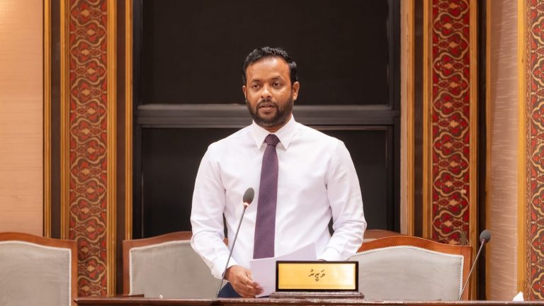 ރަސްމާލެއަކީ މާލެ ސަރަޙައްދުގެ ކުރިމަގަށް މަޖުބޫރު މަޝްރޫއެއް: މިނިސްޓަރު މުއްތަލިބު ގަލޮޅު އުތުރު ދާއިރާގެ މެންބަރު މުޙައްމަދު އިބްރާހީމް، މިނިސްޓަރ އޮފް އިންފްރާސްޓްރަކްޗަރ، ހައުސިންގ އެންޑް އަރބަން ޑިވެލޮޕްމަންޓް ޑޮކްޓަރ ޢަބްދުﷲ މުއްޠަލިބްއާ ސުވާލުކުރެއްވުން
