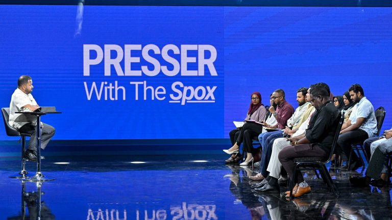 ރައީސް އޮފީހަށް ހުށަހެޅި ހުރިހާ އާރްޓީއައި ފޯމުތަކަށް ޖަވާބުދީ ނިންމައިފި މުހައްމަދު ޙުސައިން ޝަރީފް(މުންދު)