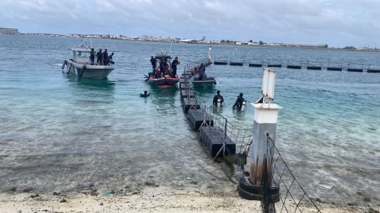 ހުޅުމާލޭ ފަޅުތެރެއަށް ގެއްލުނު މީހާ ފެނިއްޖެް އެމްއެންޑީއެގް އިން މީހާ ހޯދުމުގެ މަސައްކަތުގެ ތެރެއިން---
