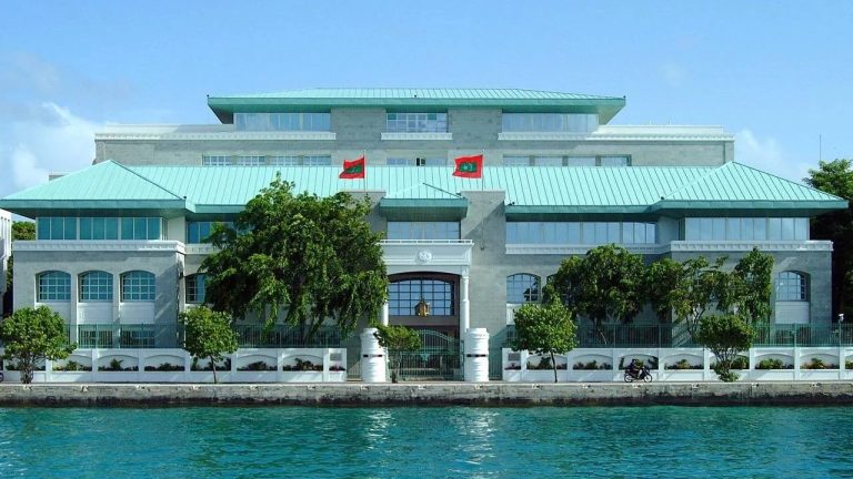 ހަރަދު ކުޑަކުރުމަށް މިނިވަން ދުވަހުގެ ރަސްމީ ބައްދަލުވުން މި އަހަރުވެސް ނުބާއްވަން ނިންމަވައިފި ރައީސް އޮފީސް
