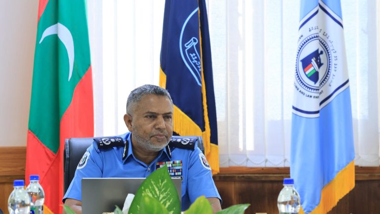ބޯޑަރު ހުރަސްކޮށް ހިންގާ ކުށްތައް ހުއްޓުވުމަށް ސީޕީ މިސްރަށް ކޮމިޝަނަރ އޮފް ޕޮލިސް އަޙްމަދު މުޙައްމަދު
