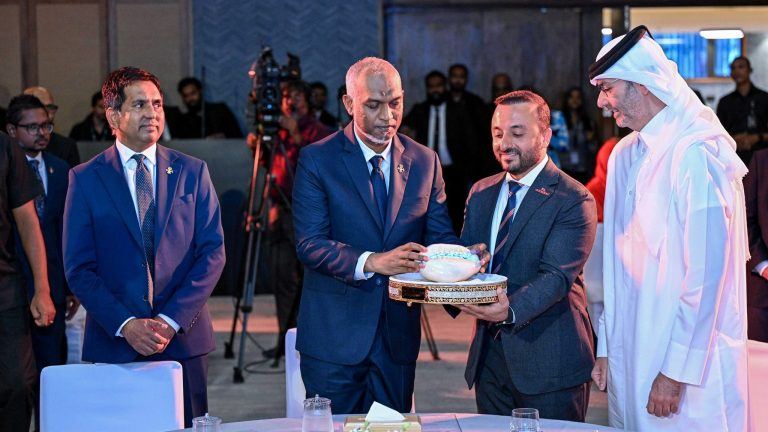 ރާއްޖެއަށް ޕޭޕަލްގެ ހިދުމަތް ތައާރަފްކޮށްފި: ކުދި ވިޔަފާރިތަކަށް އާ އުންމީދެއް ރައީސް މުއިއްޒު ޕޭޕަލް ރާއްޖެއަށް ތައާރަފް ކުރި ރަސްމިއްޔާތުގައި