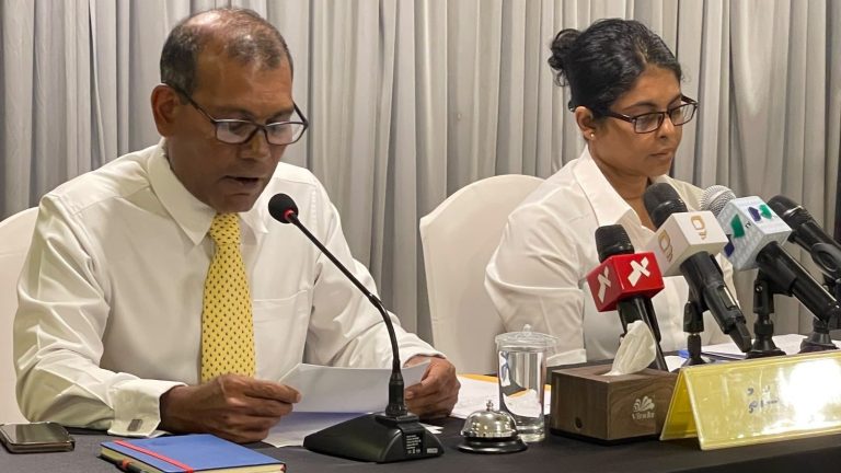 ބުރާސްފަތި ދުވަހު މުޅި ރާއްޖޭގައި މުޒާހަރާކުރަން އެމްޑީޕީން ނިންމައިފި އެމްޑީޕީ ޤައުމީ މަޖިލީހުގެ 4 ވަނަ ދައުރުގެ 35 ވަނަ ބައްދަލުވުން ކުރިއަށްދަނީ