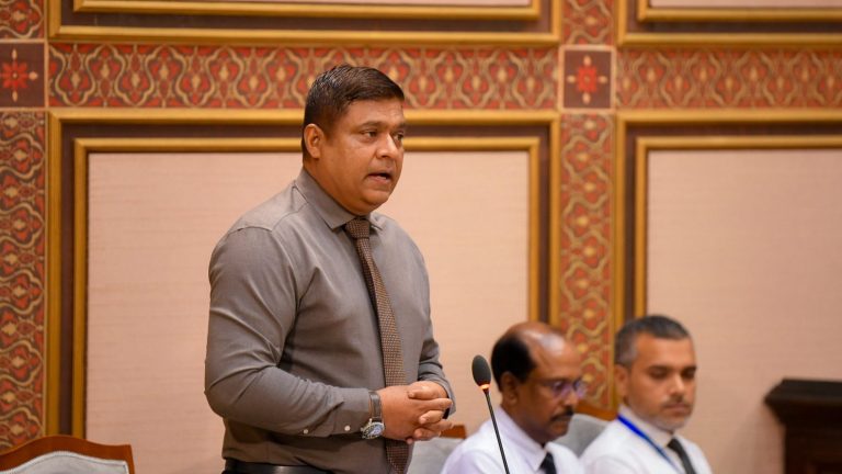 އެތެރޭގެ އުދުހުންތަކުގެ އަގު ހެޔޮކުރުމަކީ މިވަގުތަށް އޮތް ބޮޑު ގޮންޖެހުމެއް: މިނިސްޓަރު މިނިސްޓަރ އޮފް ޓޫރިޒަމް އެންޑް ސިވިލް އޭވިއޭޝަން މުޙައްމަދު އަމީން